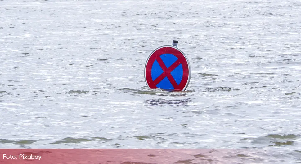 Поплава вода водостај.webp
